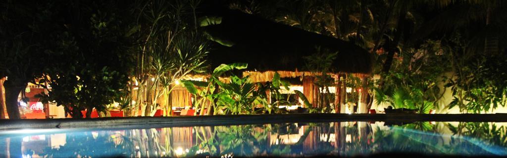 Hotel Que Onda Akumal Exterior foto